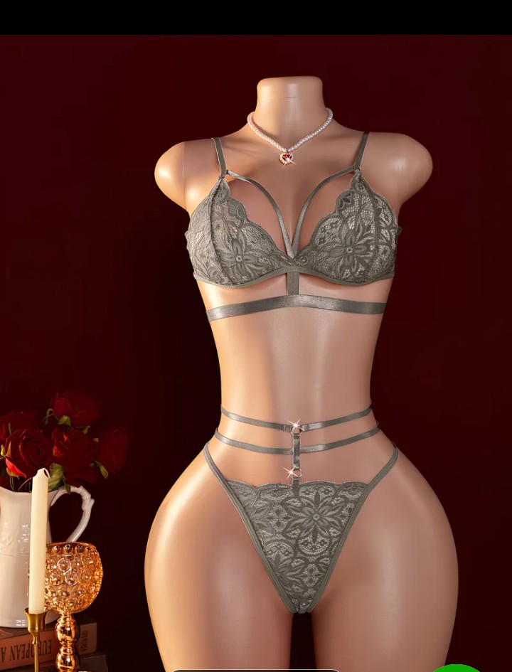 Women's Sexy Lace Single Layer Mesh Cup Sheer Lingerie Set