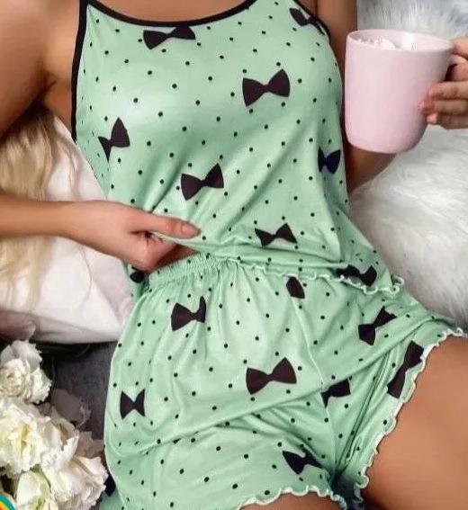 Women's One Fits All-size Nightwear 